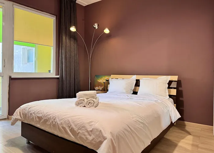 Apartament Cozy Steps From Everything!